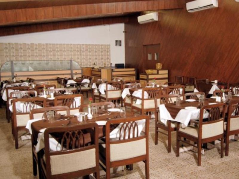The Ambience Hotel Poona Buitenkant foto