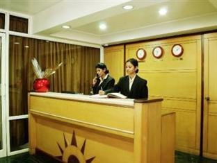 The Ambience Hotel Poona Buitenkant foto
